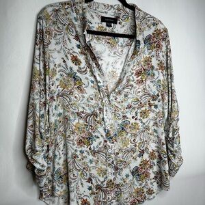 Karen Kane White Paisley Button-Down Shirt